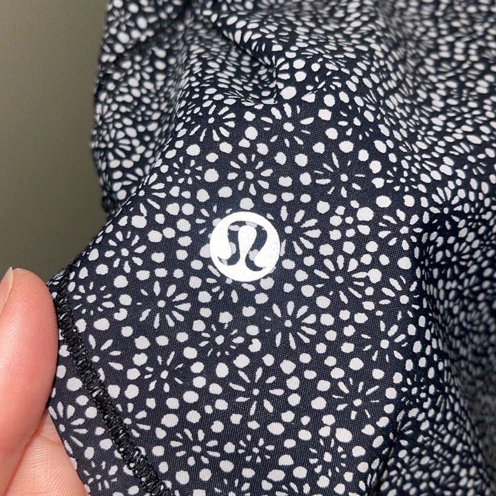 Lululemon Top - Picture 4 of 11